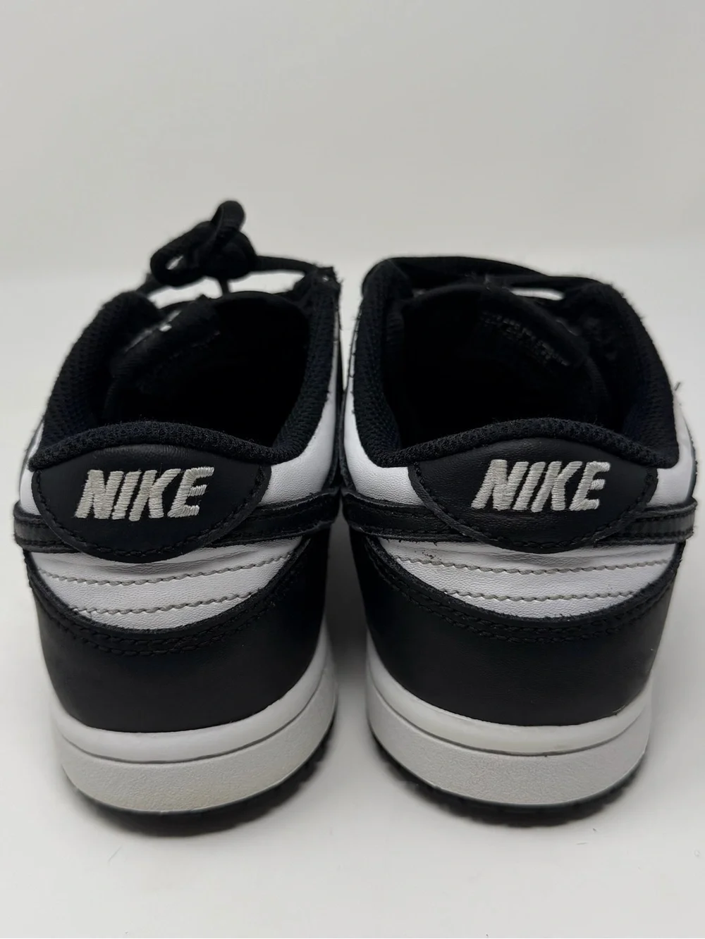 Kids Nike Dunks Black & White Low-Top Sneakers Sz. 1.5y